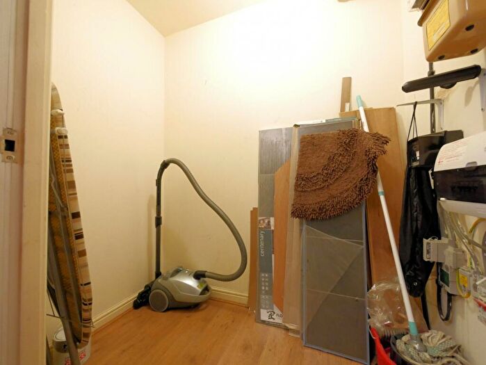 1 Bedroom Flat To Rent In Bethlehem Way, Lochend, Edinburgh, EH7