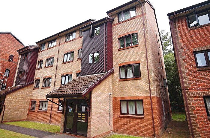 Studio To Rent In St. Christophers Gardens, Thornton Heath, CR7