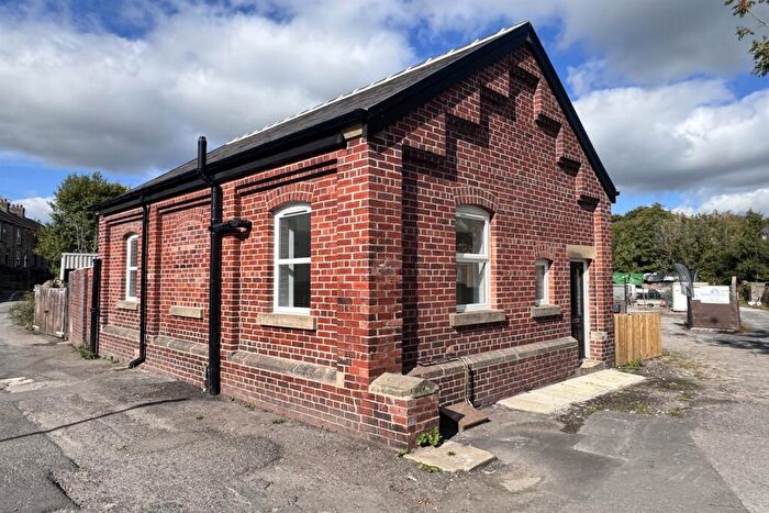 1 Bedroom Detached House To Rent In New Road, Whaley Bridge, SK23