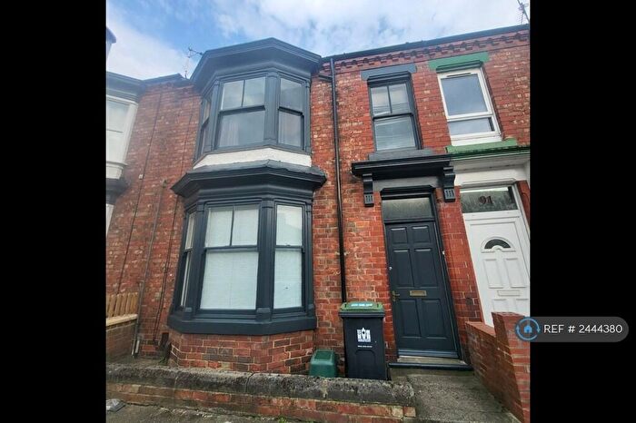 2 Bedroom Maisonette To Rent In Clifton Road, Darlington, DL1