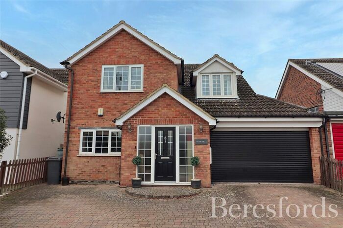 4 Bedroom Detached House For Sale In Main Road, Howe Street, CM3