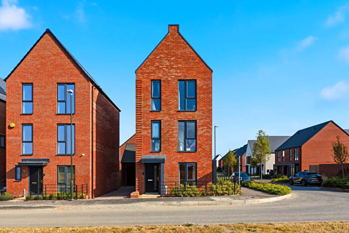 3 Bedroom Detached House For Sale In The Avenue, Chesterfield, S42