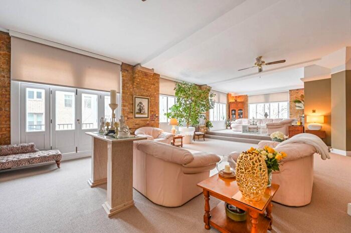 3 Bedroom Flat For Sale In Telfords Yard, Wapping, London, E1W