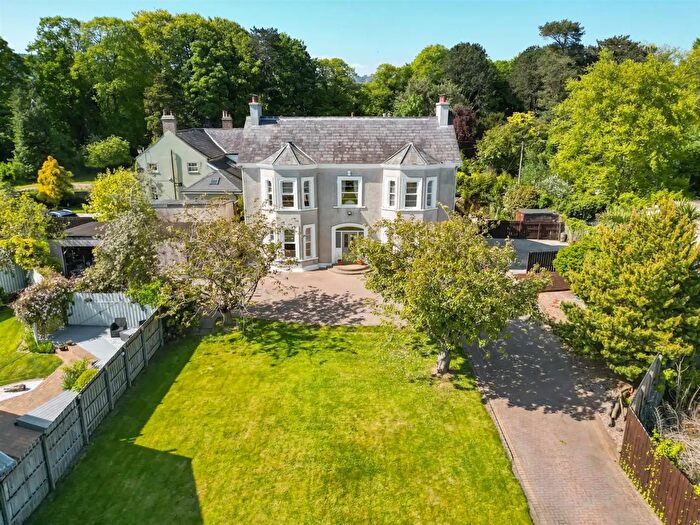 4 Bedroom Link Detached House For Sale In Woodburn Road, Carrickfergus, BT38