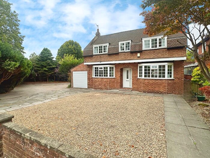 3 Bedroom Detached House For Sale In Ednam Road, Wolverhampton, WV4