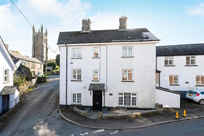 4 Bedroom Semi Detached House For Sale In Fore Street, Lifton, PL16