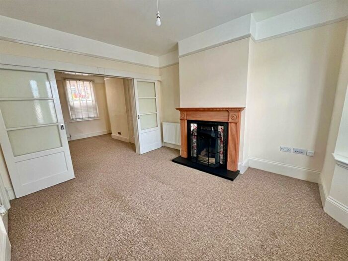 2 Bedroom Terraced House For Sale In Lewes Road, Newhaven, BN9