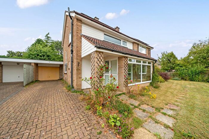 3 Bedroom Detached House To Rent In Makins Road, Henley On Thames, RG9