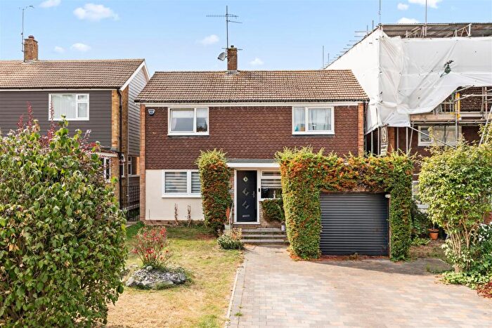 4 Bedroom Detached House For Sale In Waterhouse Moor, Harlow, CM18