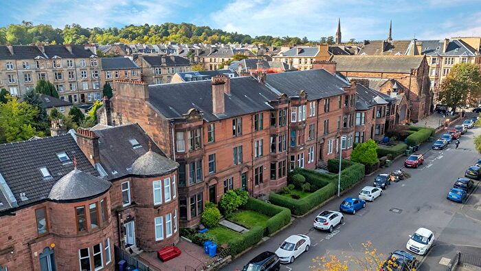 2 Bedroom Flat For Sale In Dixon Avenue, Strathbungo, G42