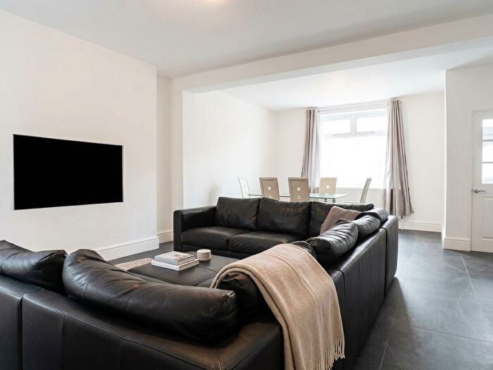 3 Bedroom Semi-Detached House To Rent In New Road, Ystradowen, SA9