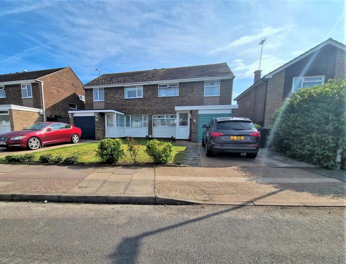 3 Bedroom Semi-Detached House To Rent In Beech Drive, Broadstairs, CT10