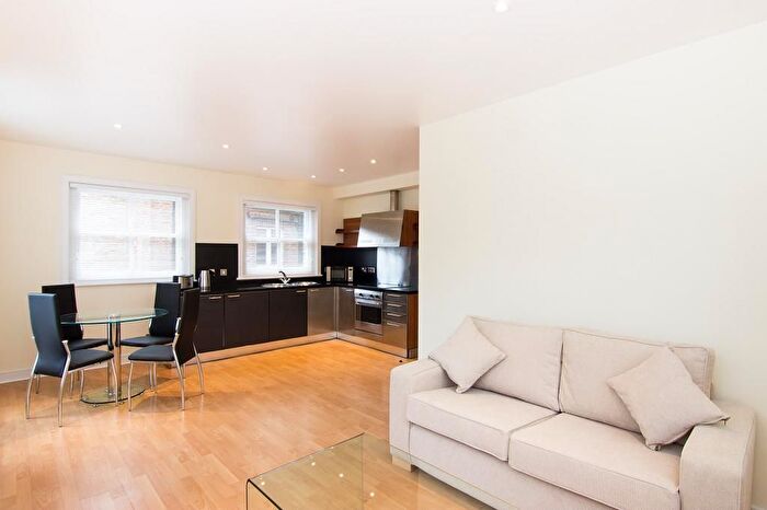 1 Bedroom Flat To Rent In Pembroke Road, Kensington, W8