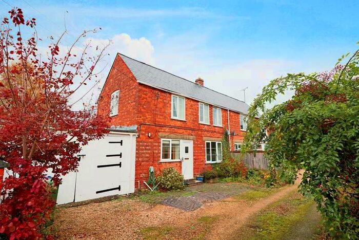 2 Bedroom Semi-Detached House To Rent In Gretton Road, Winchcombe, GL54