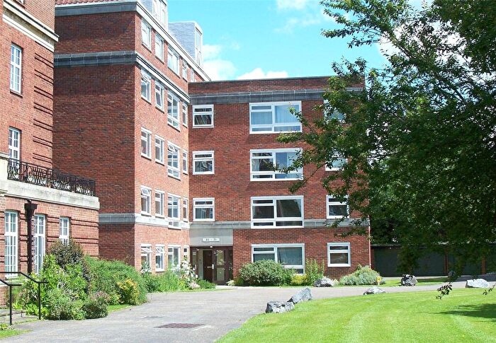 2 Bedroom Apartment To Rent In Woodstock Close, North Oxford, OX2