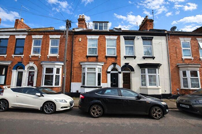 4 Bedroom Terraced House For Sale In Vernon Terrace, Abington, Northampton, NN1