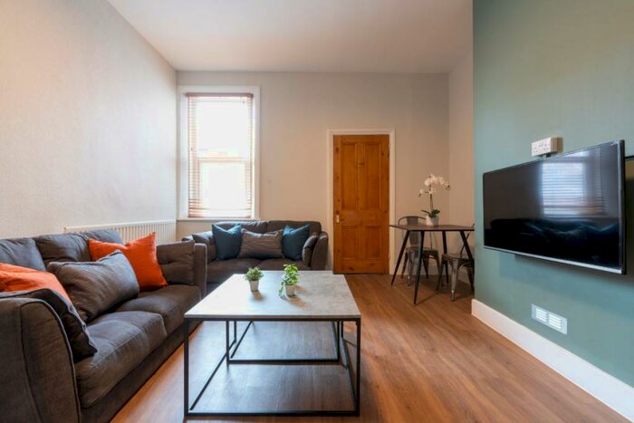 2 Bedroom Terraced House To Rent In Doncaster Road, Newcastle, NE2