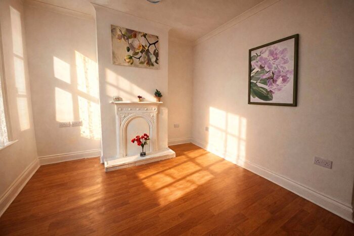 2 Bedroom Terraced House For Sale In Shakespeare Road, Gillingham, ME7