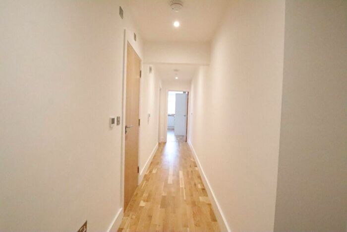 1 Bedroom Flat To Rent In Farwig Lane, Bromley, BR1