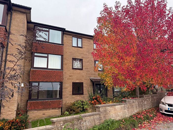 2 Bedroom Flat To Rent In Sherborne Road, Yeovil, BA21