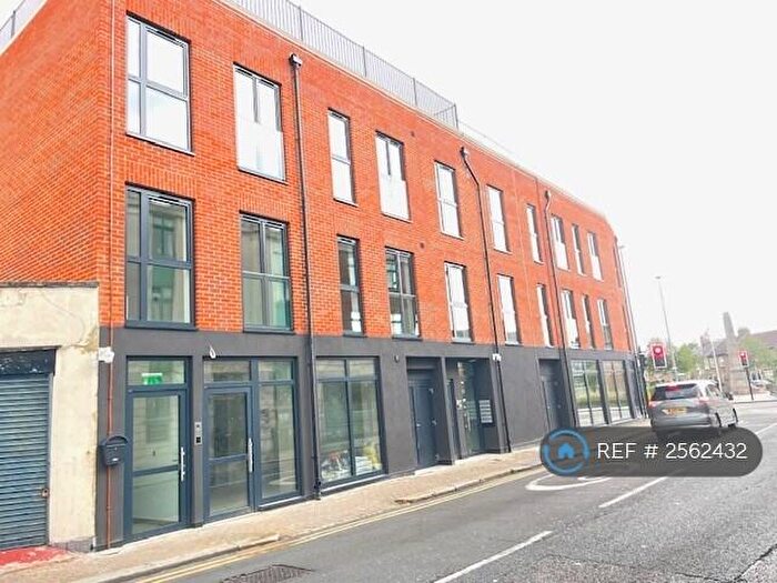 2 Bedroom Maisonette To Rent In High Road, London, E11