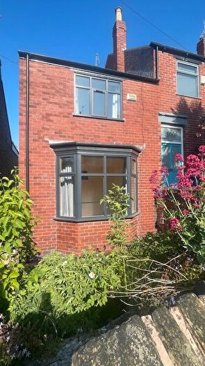 3 Bedroom Semi-Detached House To Rent In Kent Road, Sheffield, S8