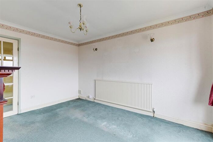 2 Bedroom Detached Bungalow For Sale In Valetta Road, Arnold, Nottinghamshire, NG5