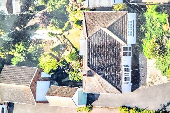 2 Bedroom Detached Bungalow For Sale In Rectory Road, Wivenhoe, Colchester, CO7