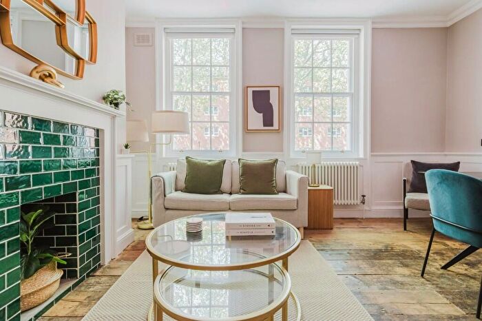 2 Bedroom Apartment To Rent In Cable Street, London, E1