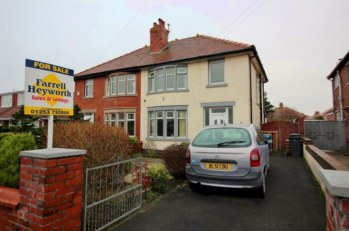 1 Bedroom Flat To Rent In St Leonards Road East, Lytham St. Annes, FY8