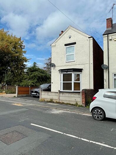 2 Bedroom Detached House To Rent In Queen Victoria Road, New Tupton, S42