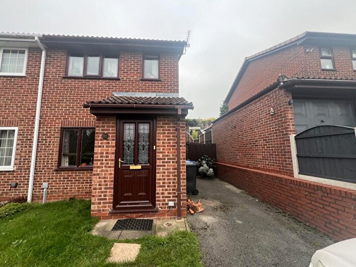 2 Bedroom Semi-Detached House To Rent In Appledore Drive, Oakwood, DE21