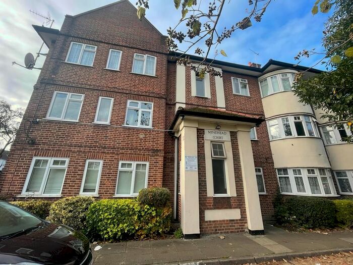 3 Bedroom Flat To Rent In Minehead Court, Harrow HA2