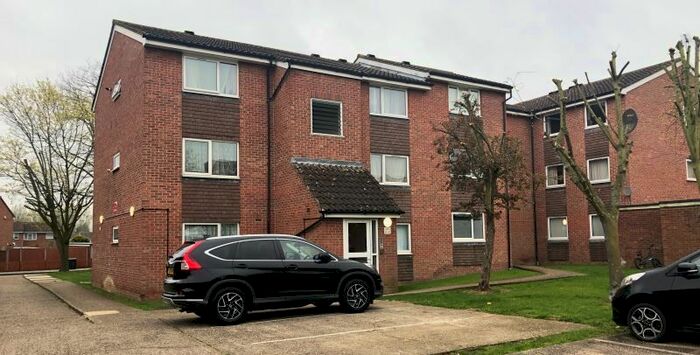 1 Bedroom Flat To Rent In Huxley Close, Northolt, UB5