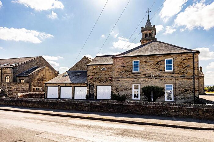2 Bedroom Apartment For Sale In Village Street, Norwood Green, Halifax, HX3