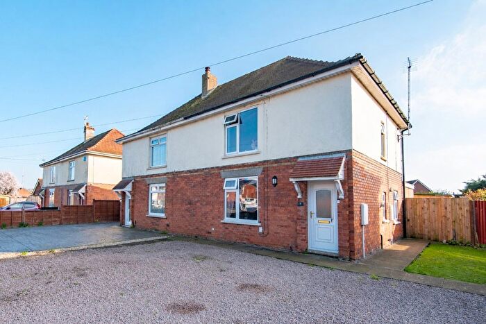 3 Bedroom Semi-Detached House For Sale In Eastwood Road, Boston, Lincolnshire, PE21