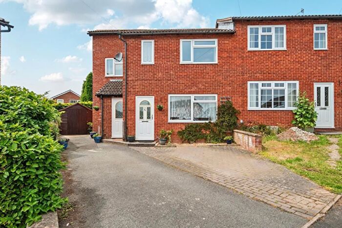 4 Bedroom Semi Detached House For Sale In Meadow Rise, Tenbury Wells, Shropshire, WR15