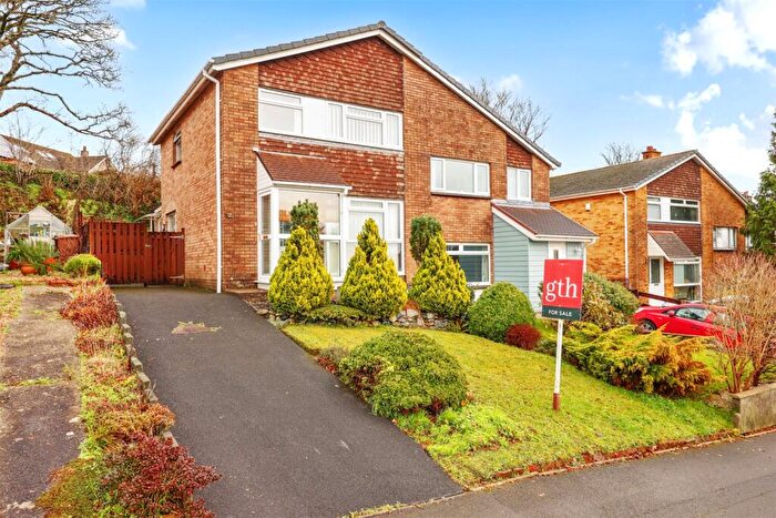 3 Bedroom Semi Detached House For Sale In Langham Way, Ivybridge, Devon, PL21