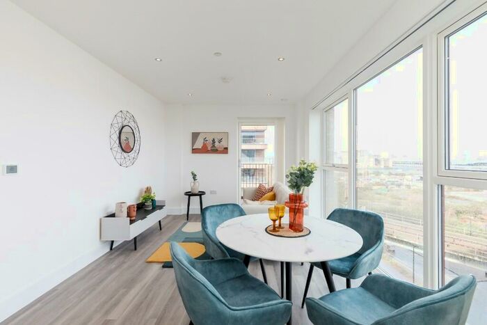 1 Bedroom Flat To Rent In Thames Road, London, E16