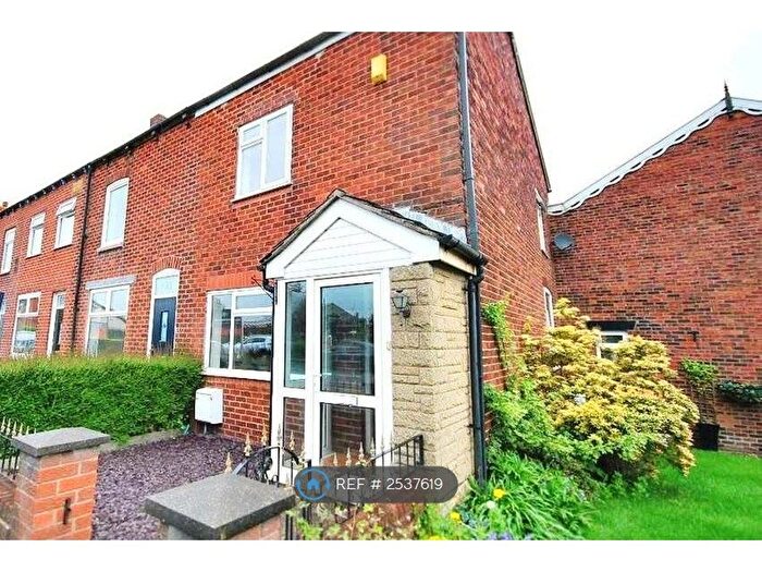 3 Bedroom End Of Terrace House To Rent In Manchester Road, Westhoughton, Bolton, BL5