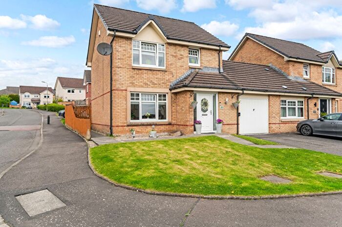 3 Bedroom Link Detached House For Sale In Woodhead Crescent, Glenmavis, ML6