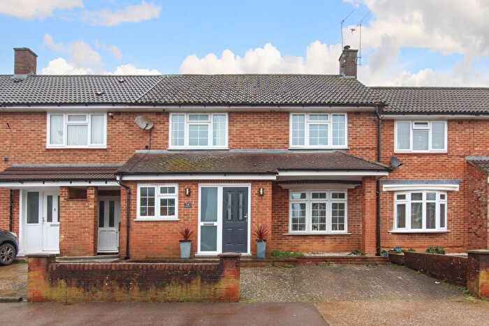 3 Bedroom Terraced House For Sale In Windmill Road, Hemel Hempstead, HP2
