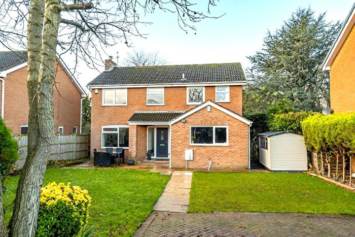 4 Bedroom Detached House For Sale In Grange Close, Skelton, YO30