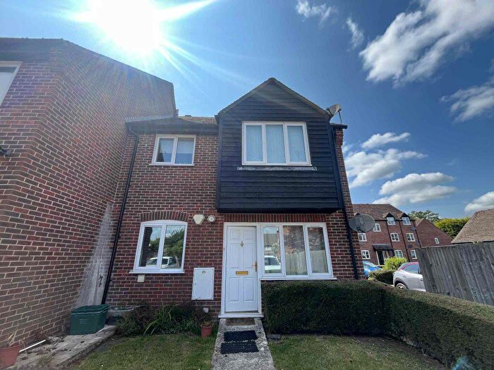 2 Bedroom Maisonette To Rent In Northcroft Lane Newbury, RG14