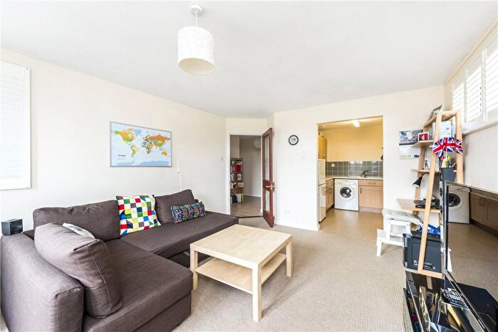 1 Bedroom Apartment To Rent In Naples Court, St. James's Drive, London, SW12