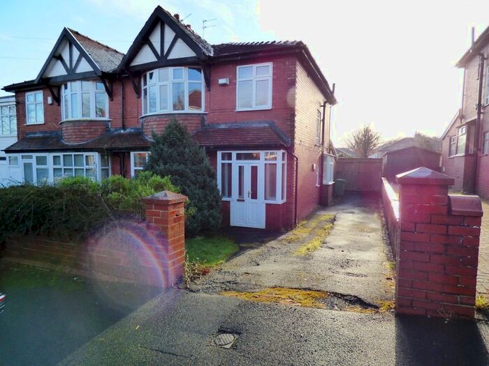 3 Bedroom Semi-Detached House To Rent In Stonyhurst Avenue, Astley Bridge, Bolton BL1