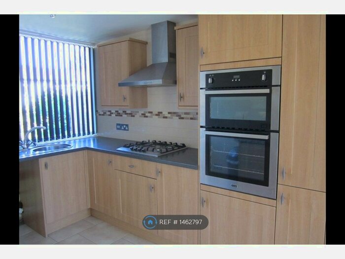 3 Bedroom End Of Terrace House To Rent In The Tithings, Runcorn, WA7