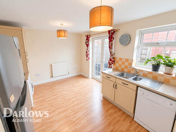 4 Bedroom Town House For Sale In Beaufort Square, Cardiff, CF24
