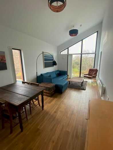 1 Bedroom Flat To Rent In Kennington Park Road, London, SE11