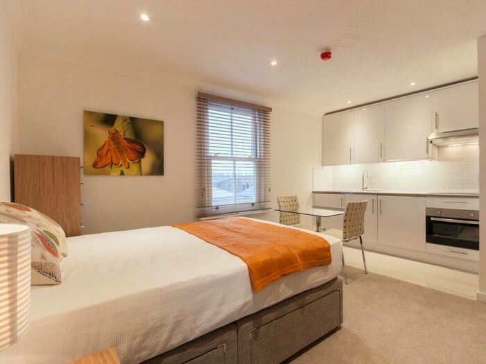 Studio To Rent In St. Clements Street, Oxford, OX4